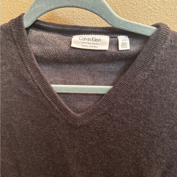 CALVIN KLEIN EXTRA FINE MERINO WOOL Gray Men’s Size L V-Neck Long Sleeve Luxury - Picture 7 of 14